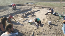 Nuevos hallazgos en la villa romana del Camino Viejo de las Sepulturas (Balazote) 45 años después de su descubrimiento