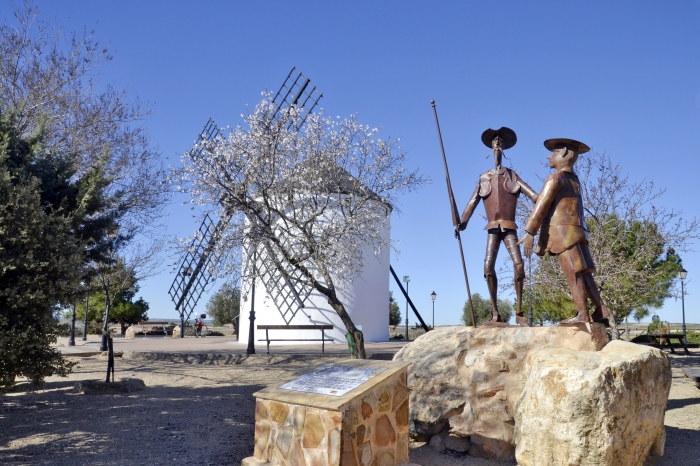 Recorriendo Albacete Molino de viento