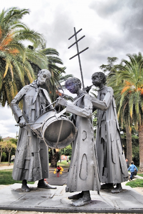 Recorriendo Albacete Monumento homenaje al tamborilero