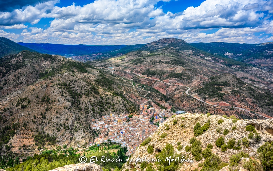 Albacete Ahora Vista de Bogarra desde el cerro del Picayo