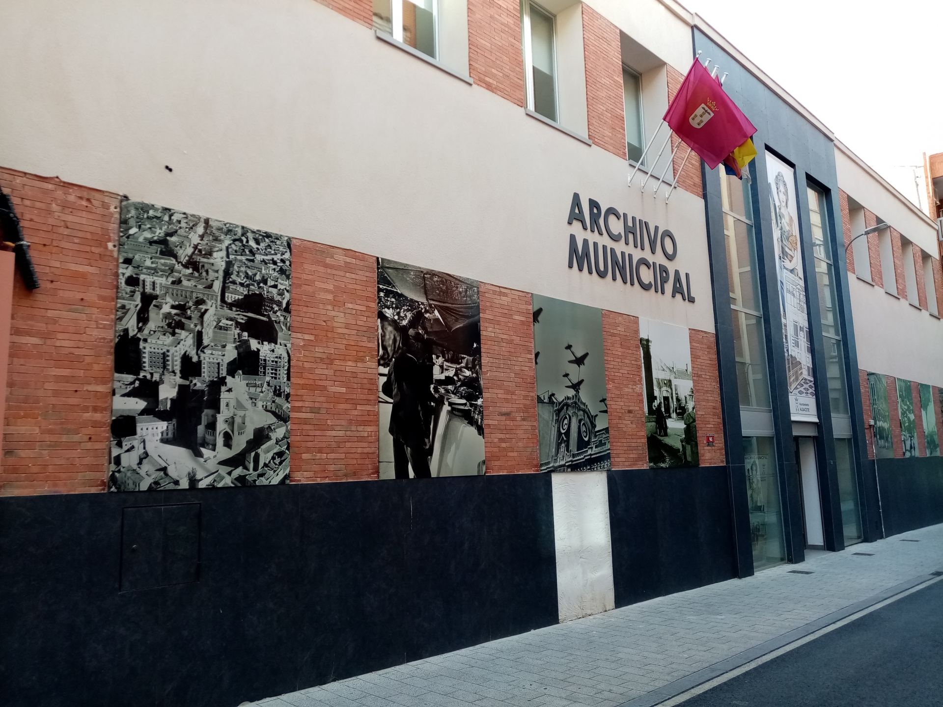 Albacete Ahora Murales en el Archivo Municipal