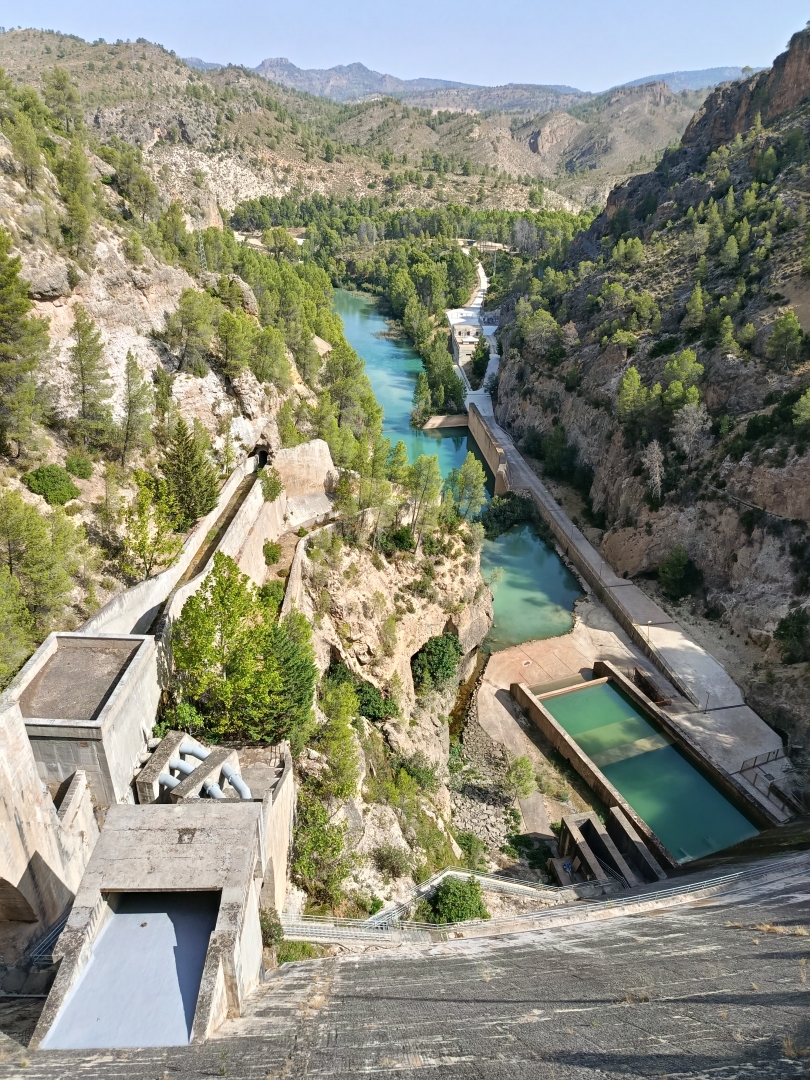 Albacete Ahora R&iacute;o Segura a la salida del embalse de la Fuensanta